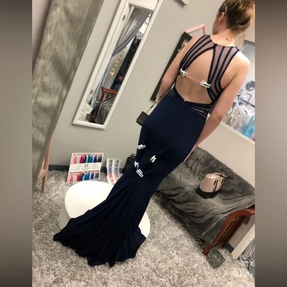Prom Dress - Picture 2 of 7